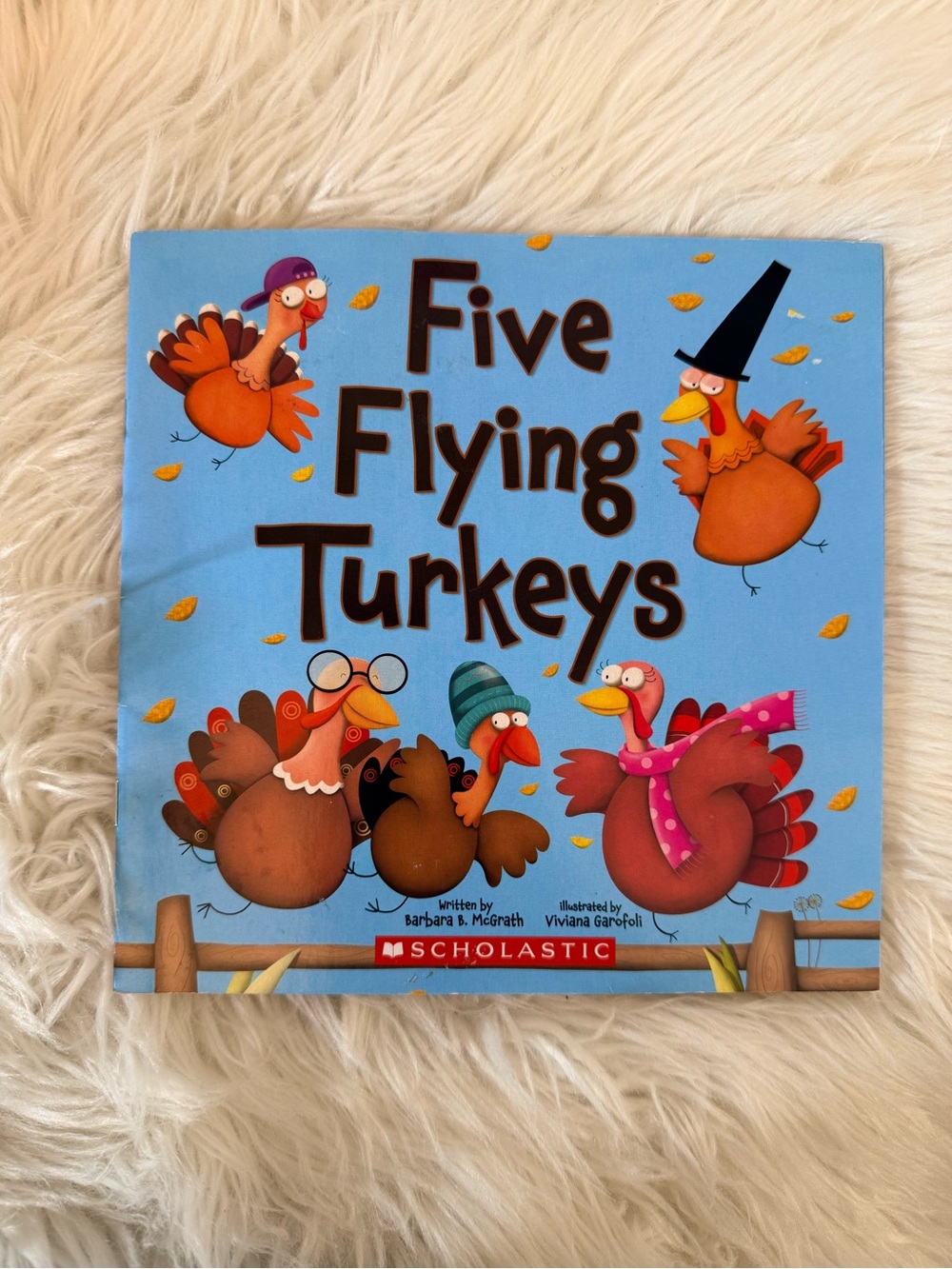 💫10/$25 • Scholastic Five Flying Turkeys